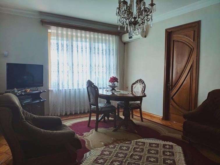 Giorgis Home Батуми Экстерьер фото